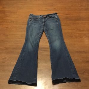 American Eagle blue jeans